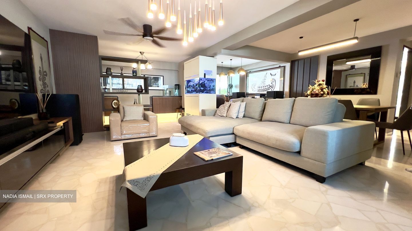 Blk 221 Pasir Ris Street 21 (Pasir Ris), HDB Executive #472680121